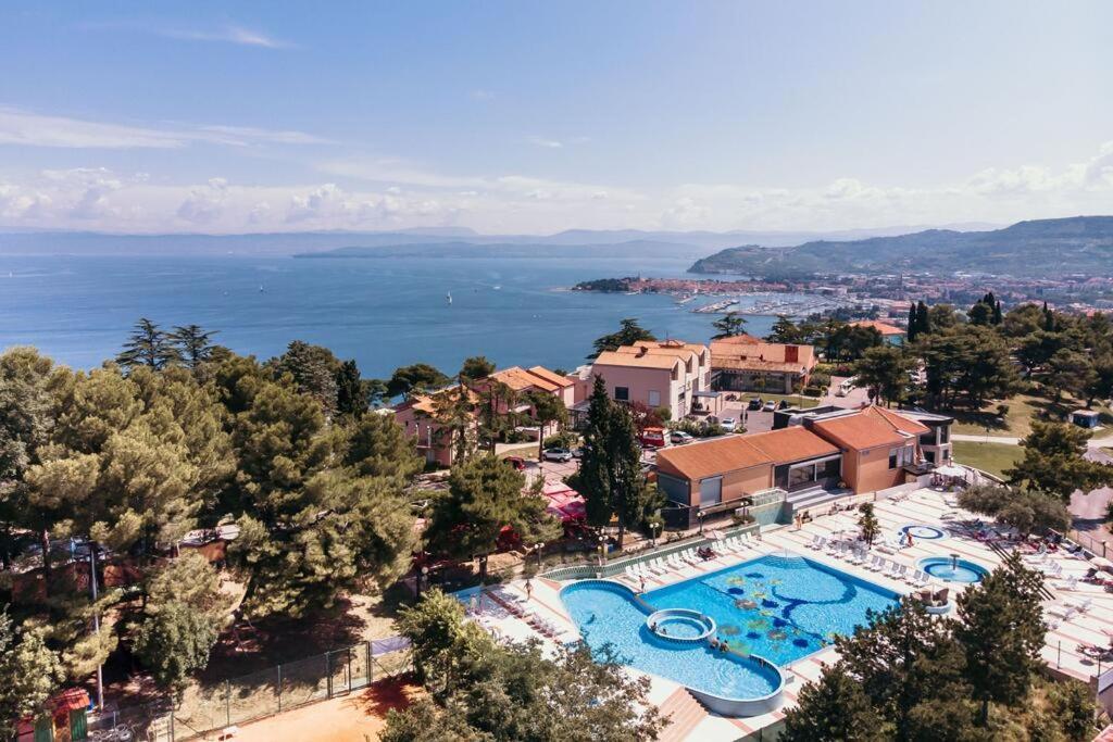 Appartamento Mare-Sole Izola Esterno foto
