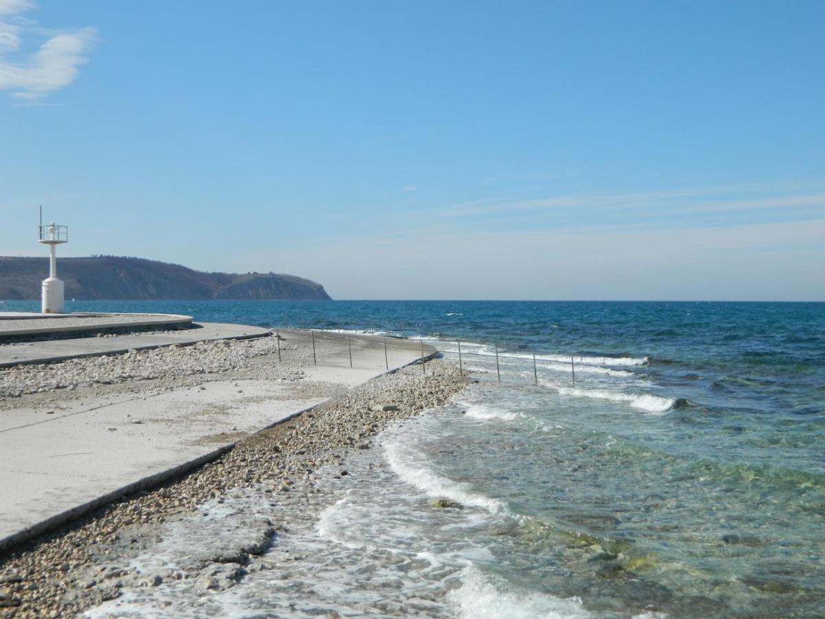 Appartamento Mare-Sole Izola Esterno foto